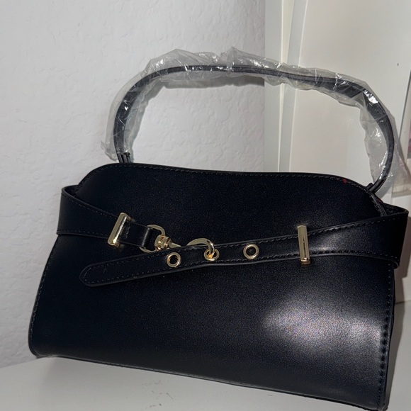 Handbags - Elegant Black Handbag